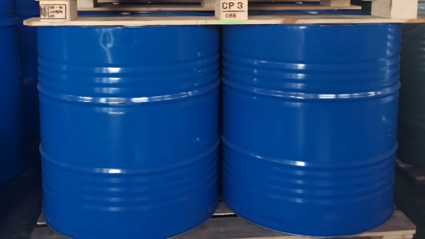 极致光泽与长效保护：揭秘乙二醇丁醚（EB）如何成就汽车“颜面”工程